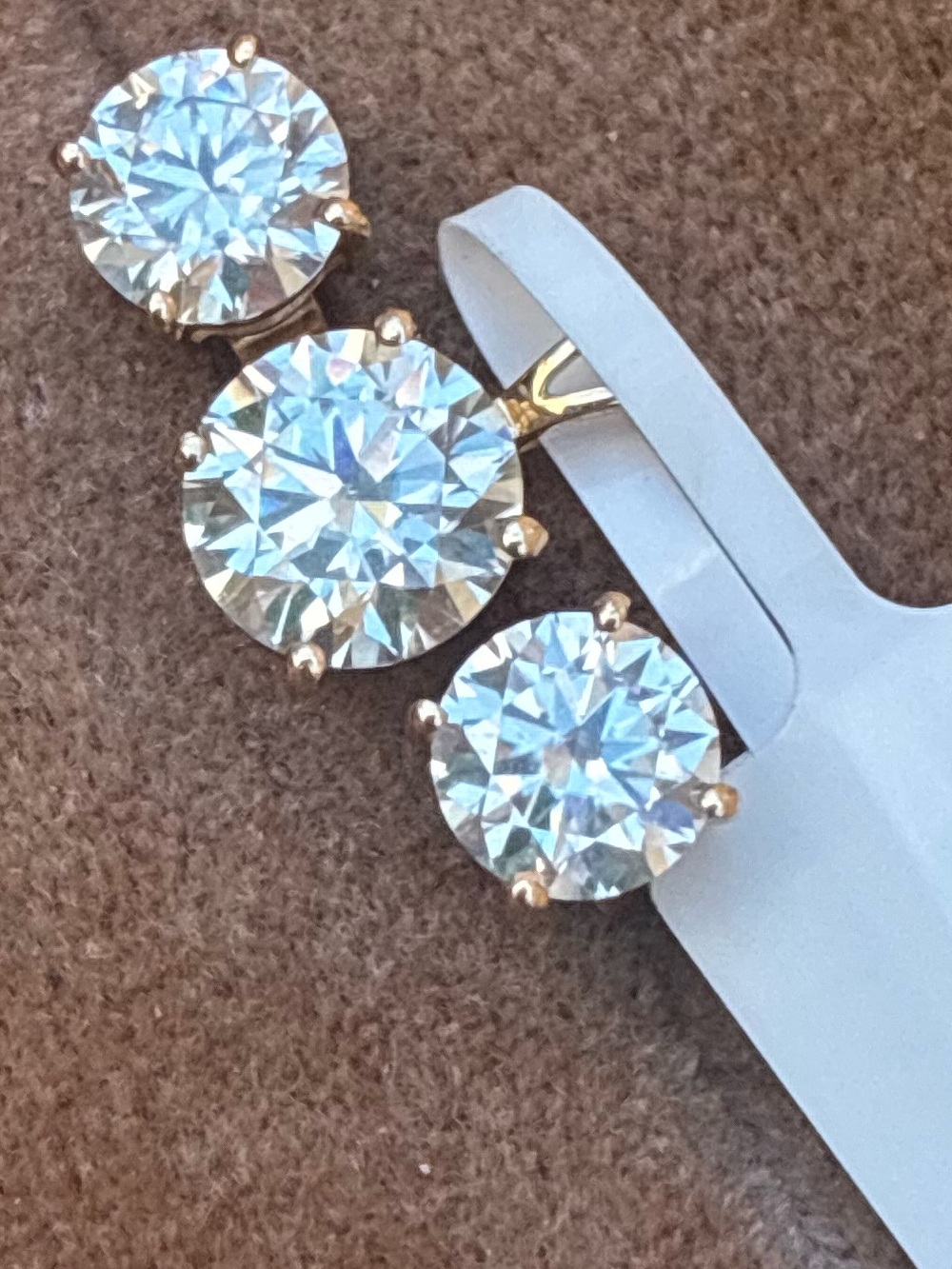 2.5ctw solid  10k y gold clean moissanite pendant:earring set new w/tags$1200